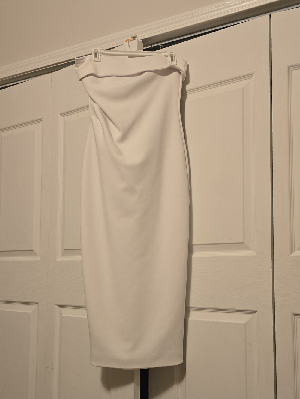Babaton Cream Strapless Pencil Skirt